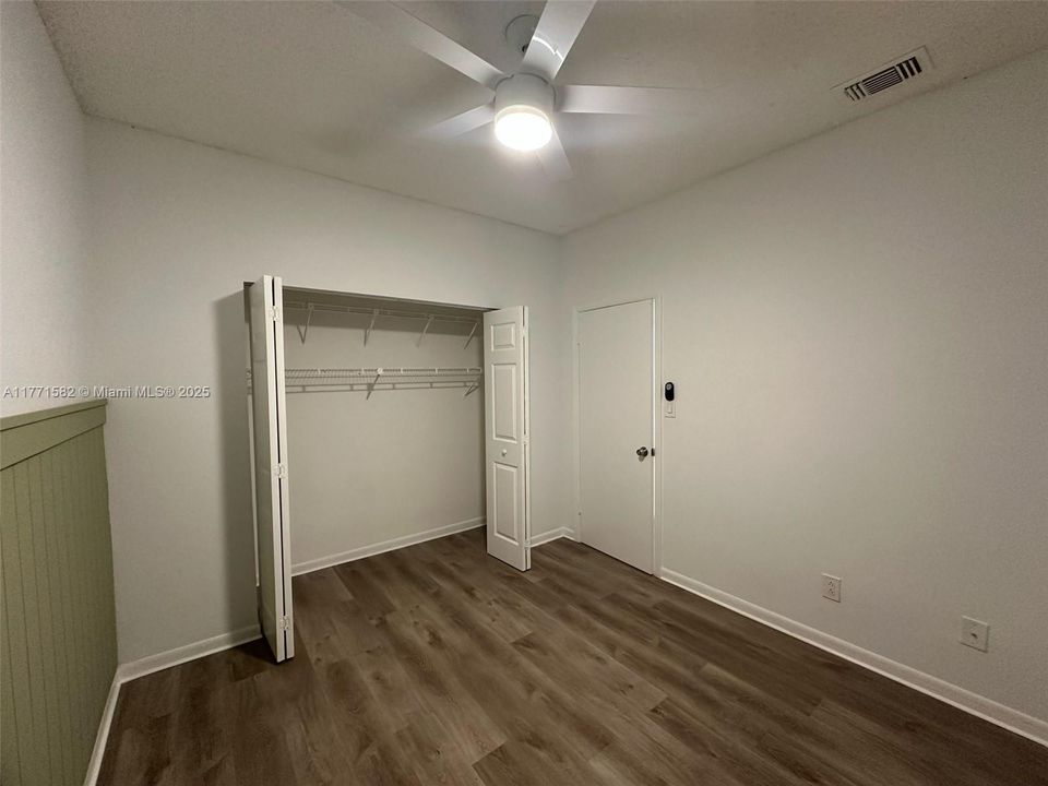 Recently Rented: $2,200 (2 beds, 2 baths, 807 Square Feet)