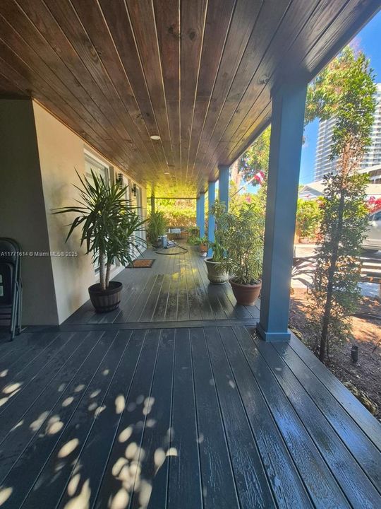 Recently Rented: $3,500 (3 beds, 2 baths, 1030 Square Feet)