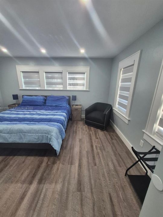 Recently Rented: $3,500 (3 beds, 2 baths, 1030 Square Feet)