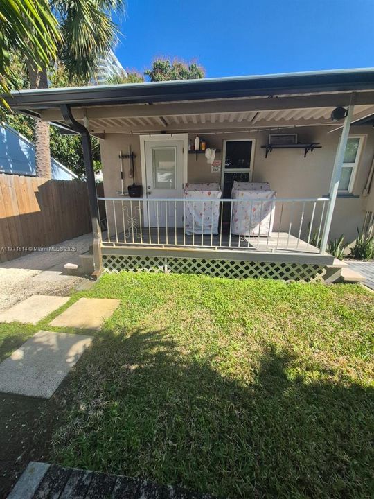 Recently Rented: $3,500 (3 beds, 2 baths, 1030 Square Feet)