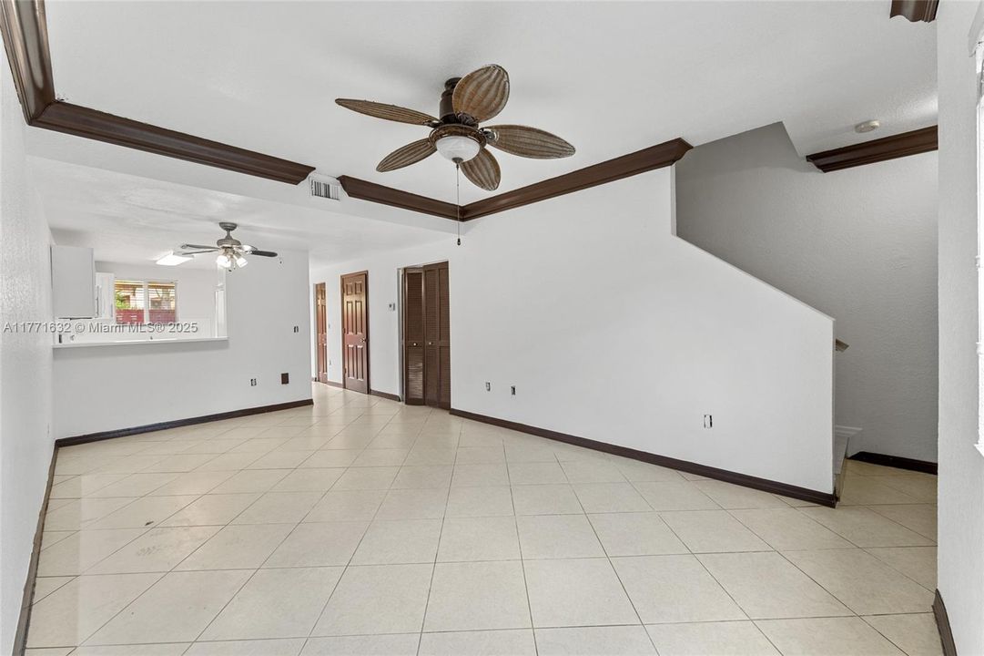 Recently Rented: $2,500 (2 beds, 2 baths, 1036 Square Feet)