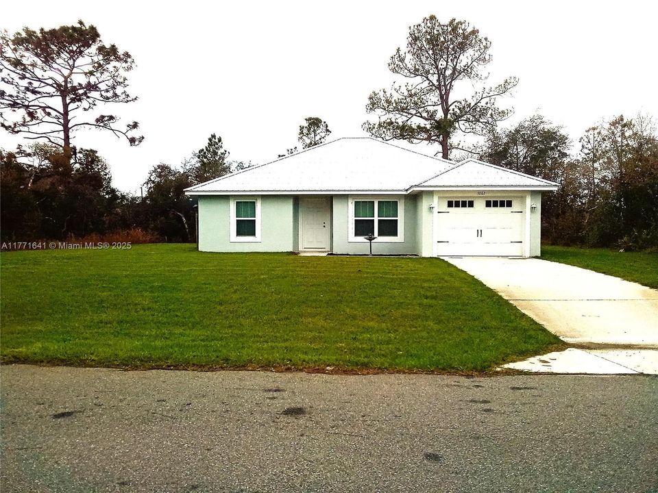 Recently Sold: $269,500 (3 beds, 2 baths, 1335 Square Feet)