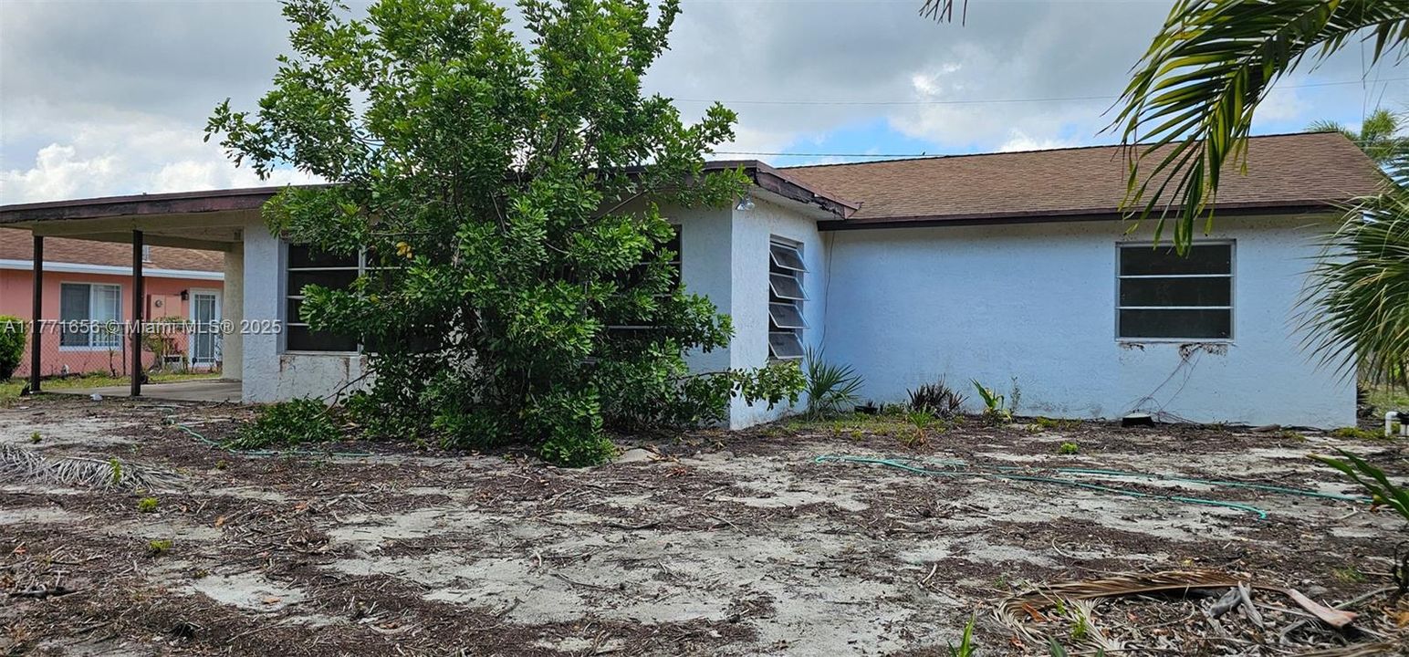 Recently Sold: $495,000 (3 beds, 2 baths, 1668 Square Feet)