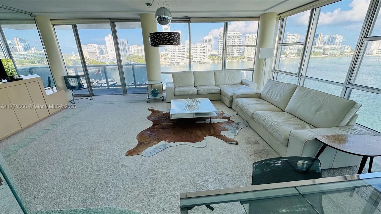 待售: $789,000 (2 贝兹, 2 浴室, 1540 平方英尺)