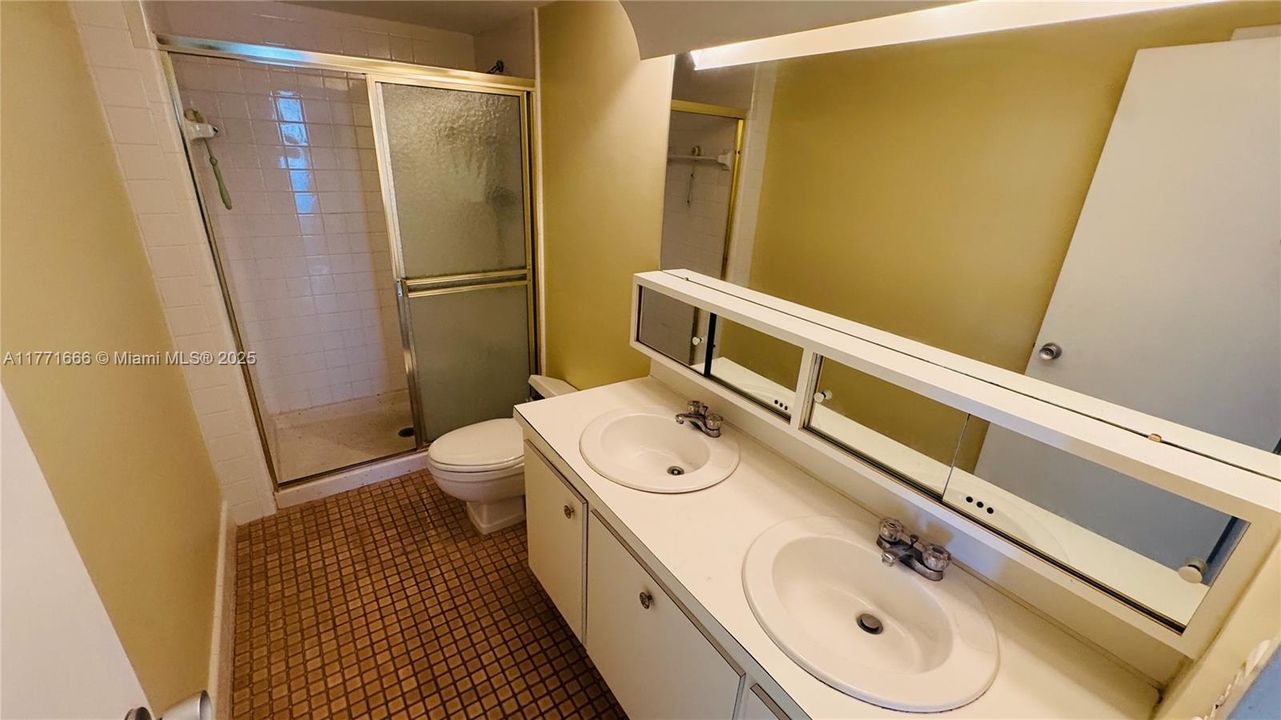 待售: $789,000 (2 贝兹, 2 浴室, 1540 平方英尺)