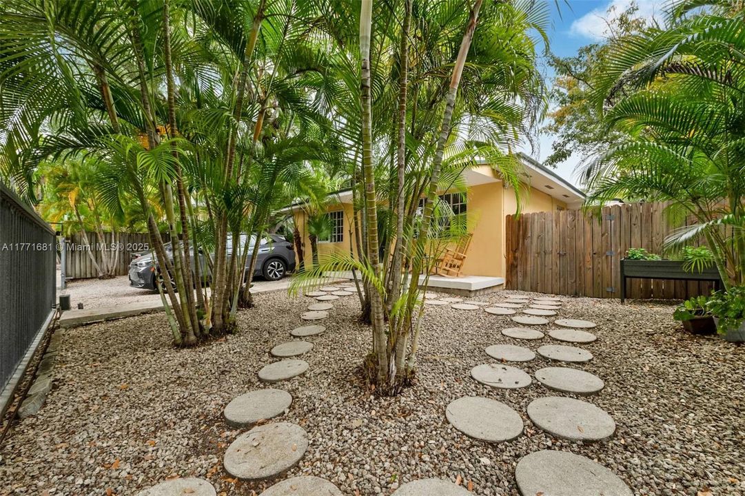 Activo con contrato: $2,400,000 (0 camas, 0 baños, 3195 Pies cuadrados)