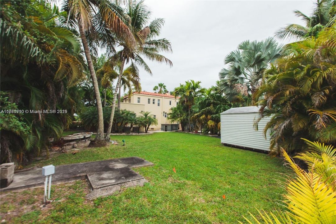 Recientemente alquilado: $5,300 (3 camas, 3 baños, 1680 Pies cuadrados)