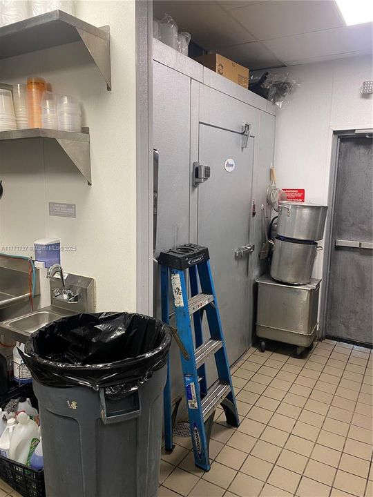 На продажу: $299,000 (0 спален, 0 ванн, 0 Квадратных фут)