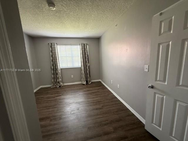 Recientemente alquilado: $2,450 (2 camas, 2 baños, 1130 Pies cuadrados)