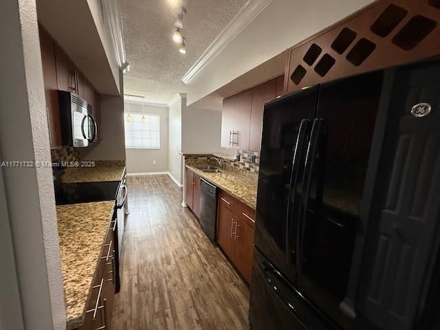 Recientemente alquilado: $2,450 (2 camas, 2 baños, 1130 Pies cuadrados)