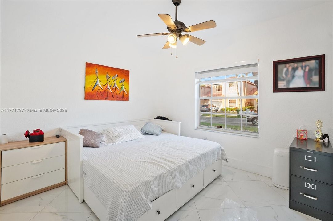 For Sale: $599,900 (4 beds, 3 baths, 1452 Square Feet)