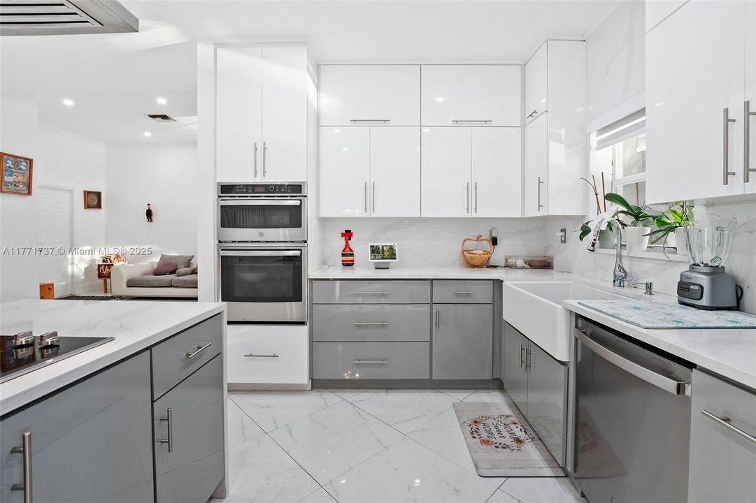 For Sale: $599,900 (4 beds, 3 baths, 1452 Square Feet)