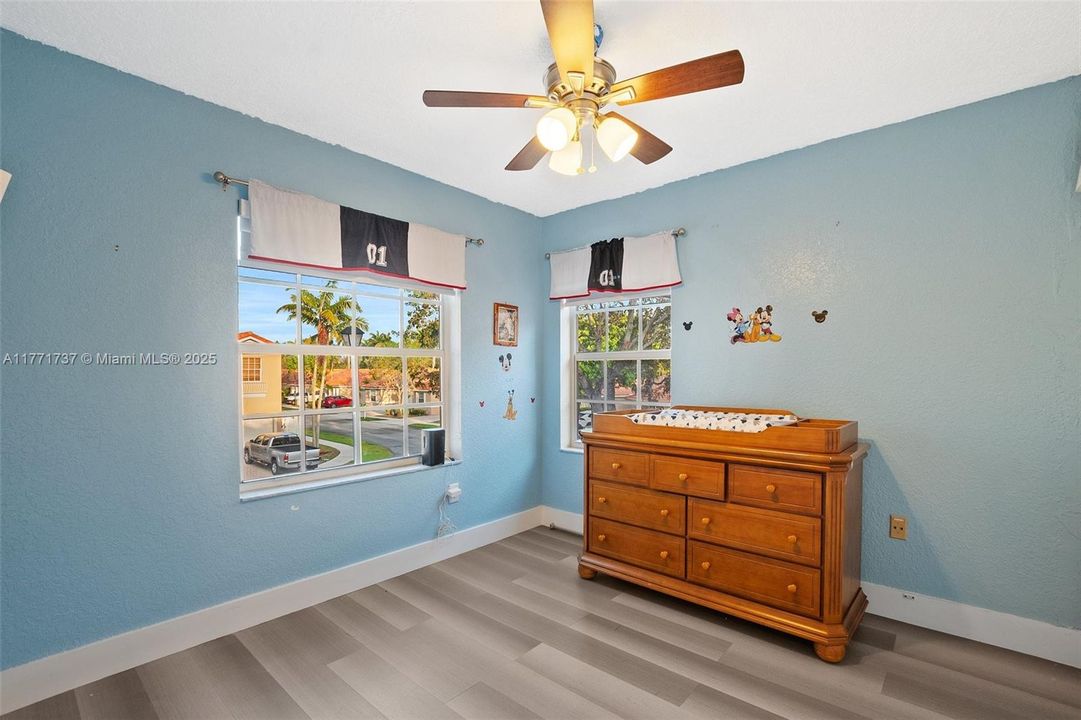 For Sale: $599,900 (4 beds, 3 baths, 1452 Square Feet)