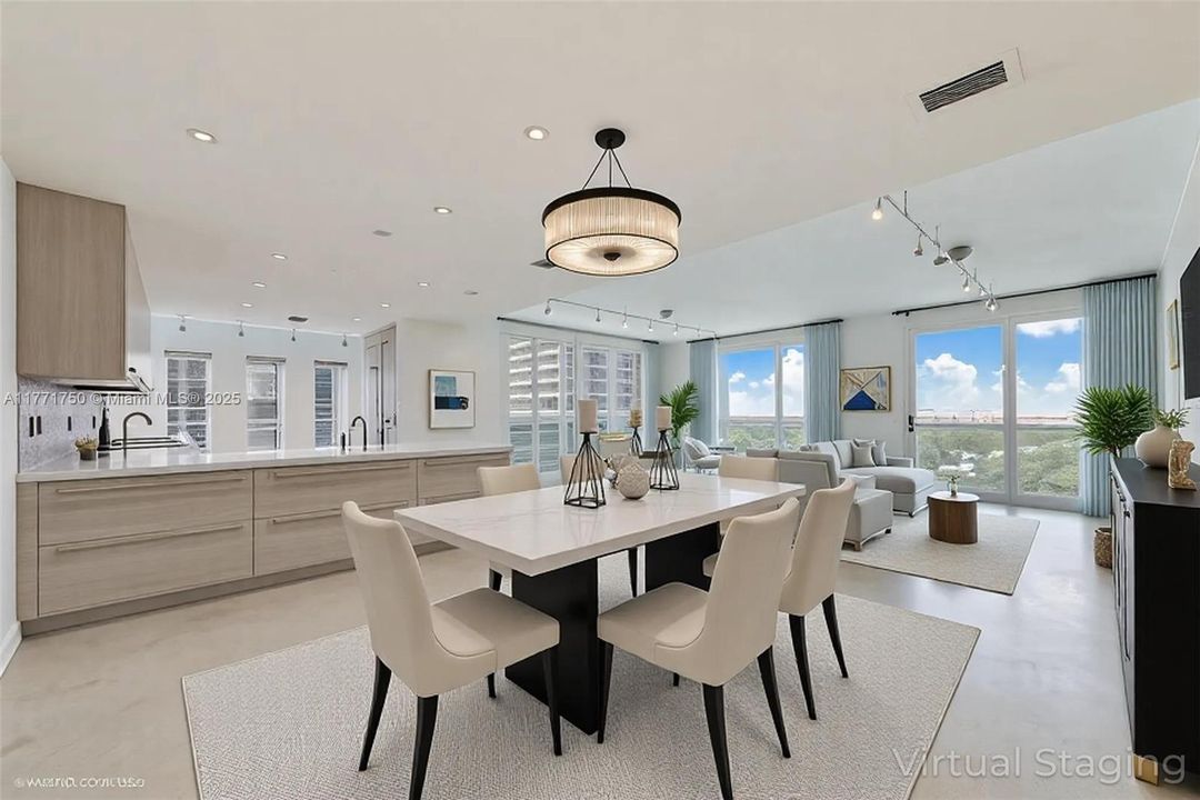 Недавно продано: $2,100,000 (2 спален, 2 ванн, 1910 Квадратных фут)