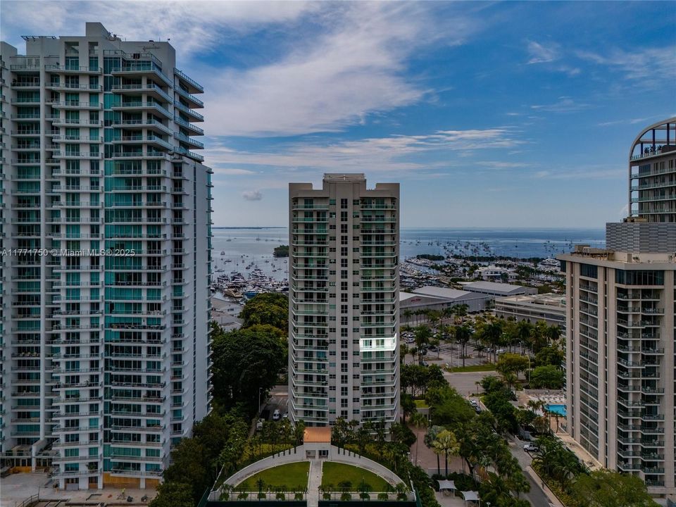 Недавно продано: $2,100,000 (2 спален, 2 ванн, 1910 Квадратных фут)