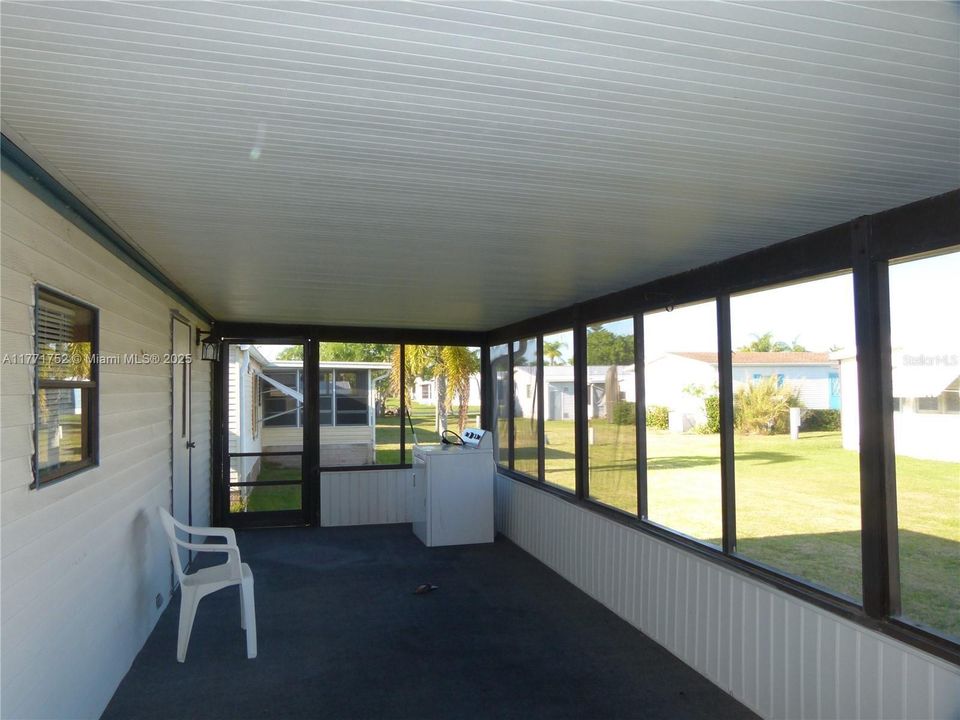 Recently Sold: $125,000 (2 beds, 2 baths, 1000 Square Feet)