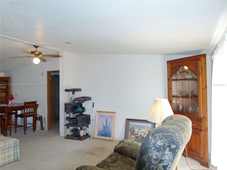 Recently Sold: $125,000 (2 beds, 2 baths, 1000 Square Feet)