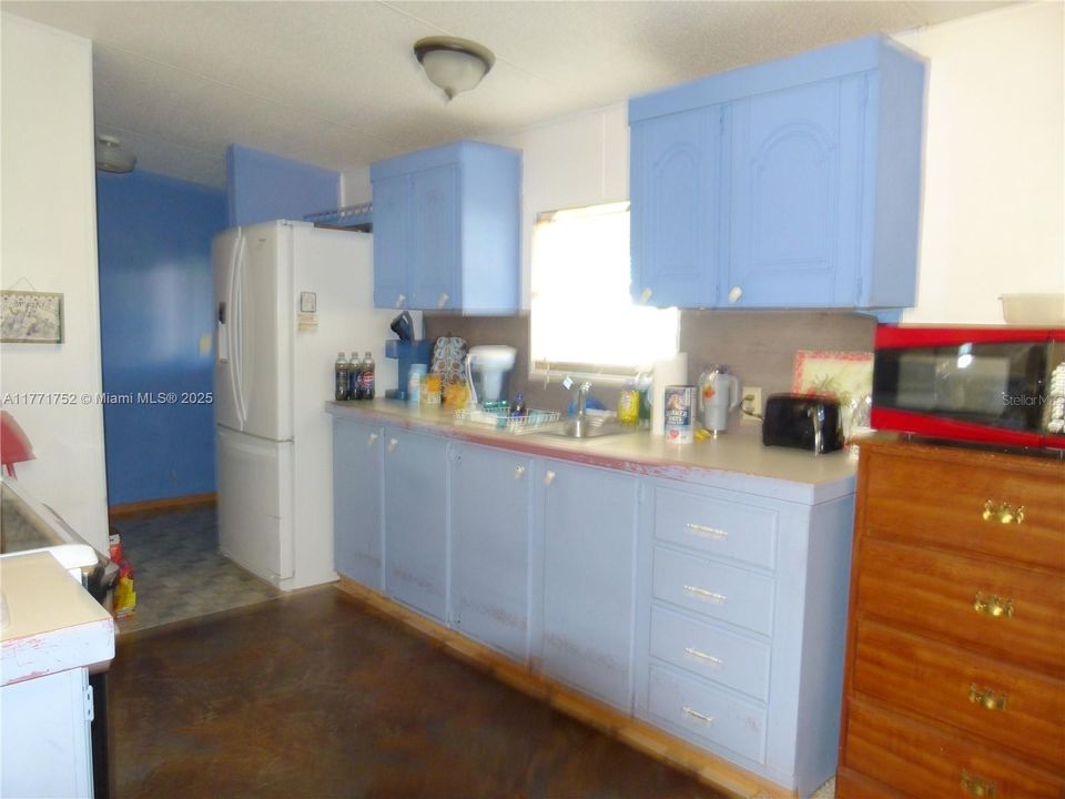 Recently Sold: $125,000 (2 beds, 2 baths, 1000 Square Feet)