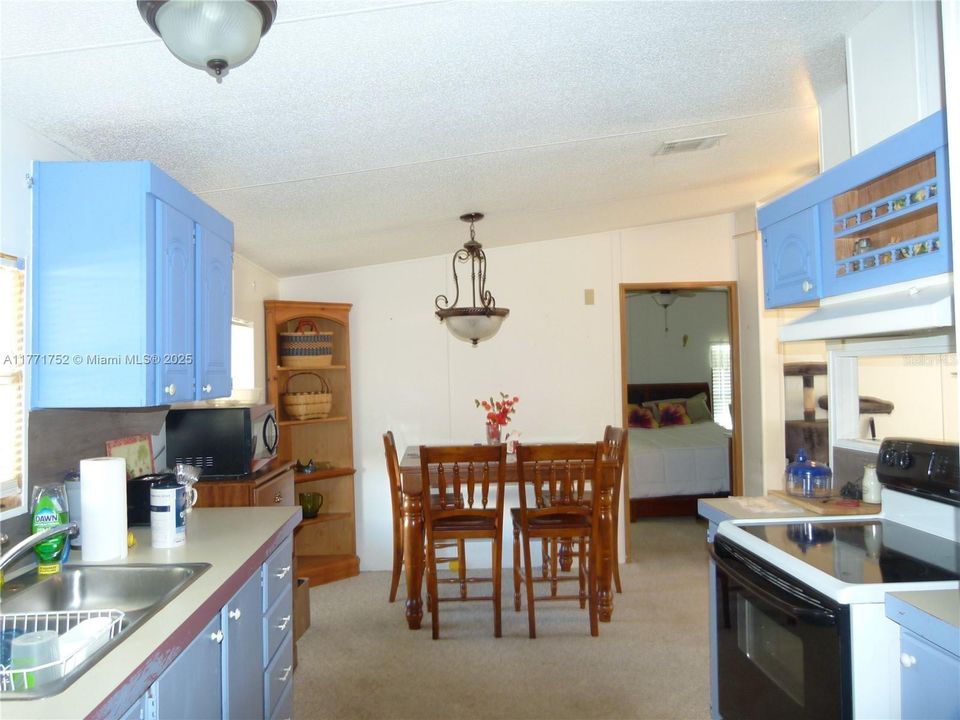 Recently Sold: $125,000 (2 beds, 2 baths, 1000 Square Feet)