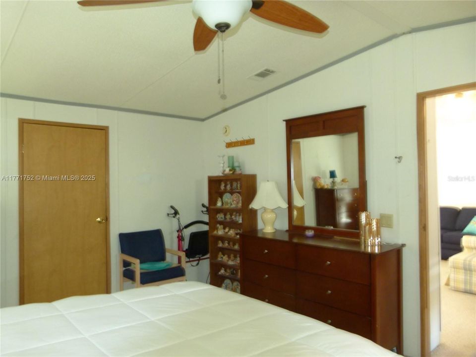 Recently Sold: $125,000 (2 beds, 2 baths, 1000 Square Feet)