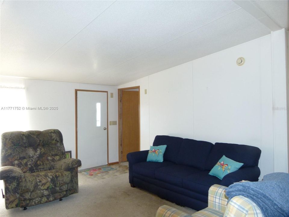 Recently Sold: $125,000 (2 beds, 2 baths, 1000 Square Feet)