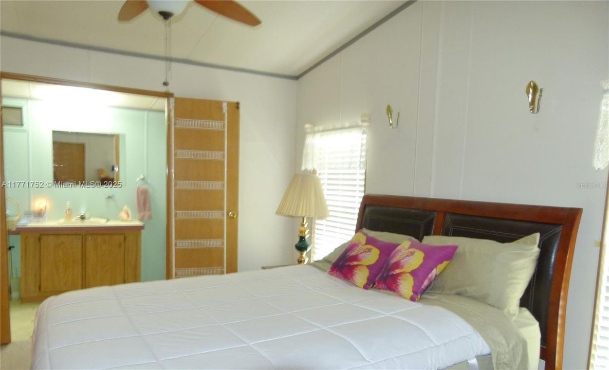 Recently Sold: $125,000 (2 beds, 2 baths, 1000 Square Feet)