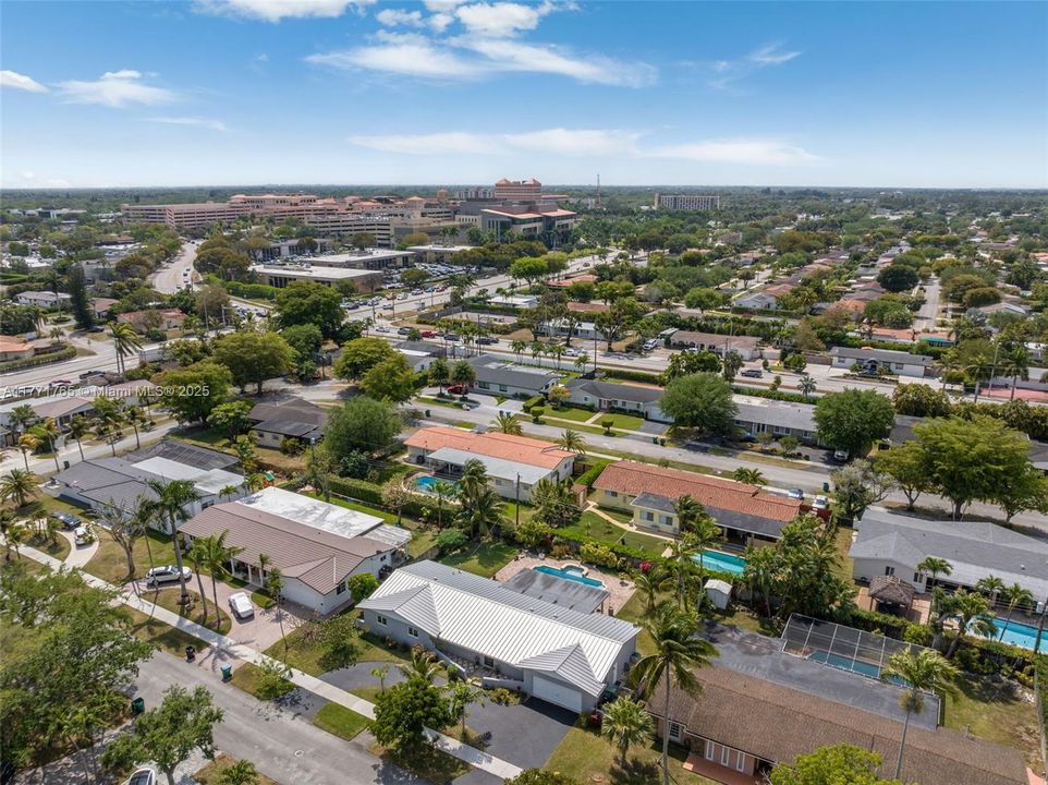 Recently Sold: $1,250,000 (3 beds, 2 baths, 2101 Square Feet)