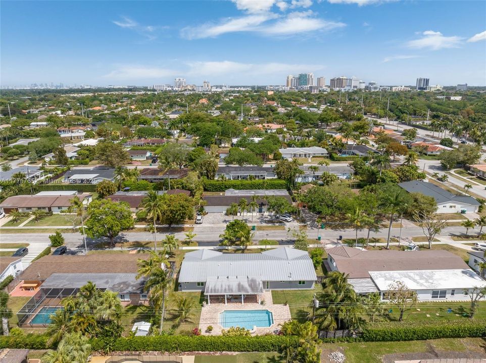 Recently Sold: $1,250,000 (3 beds, 2 baths, 2101 Square Feet)