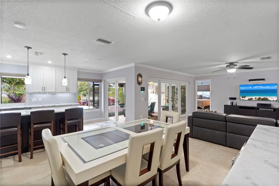 Недавно продано: $717,000 (3 спален, 2 ванн, 1548 Квадратных фут)