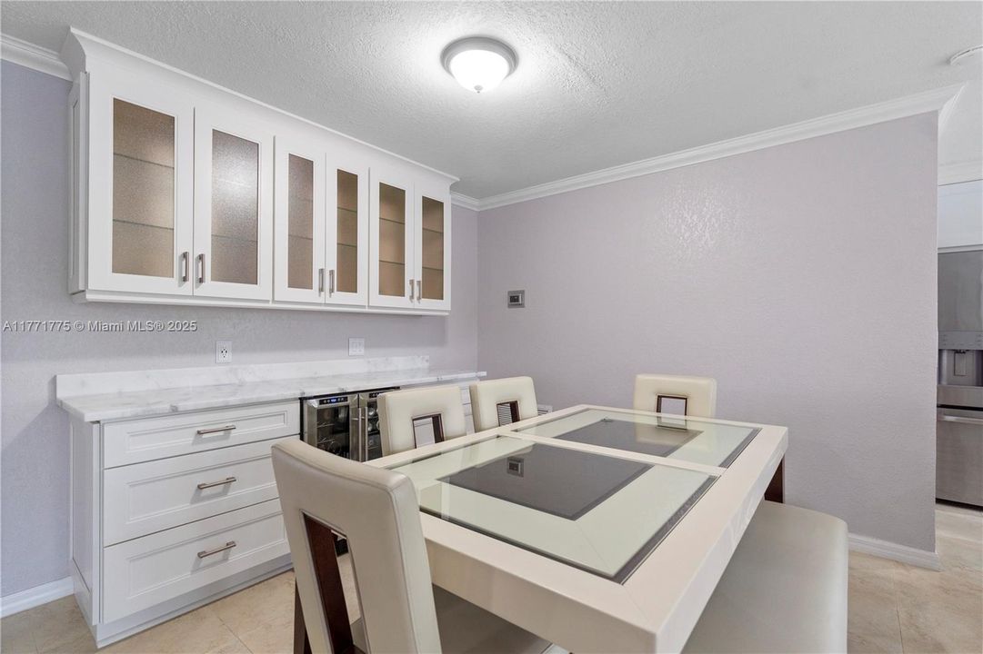 Недавно продано: $717,000 (3 спален, 2 ванн, 1548 Квадратных фут)