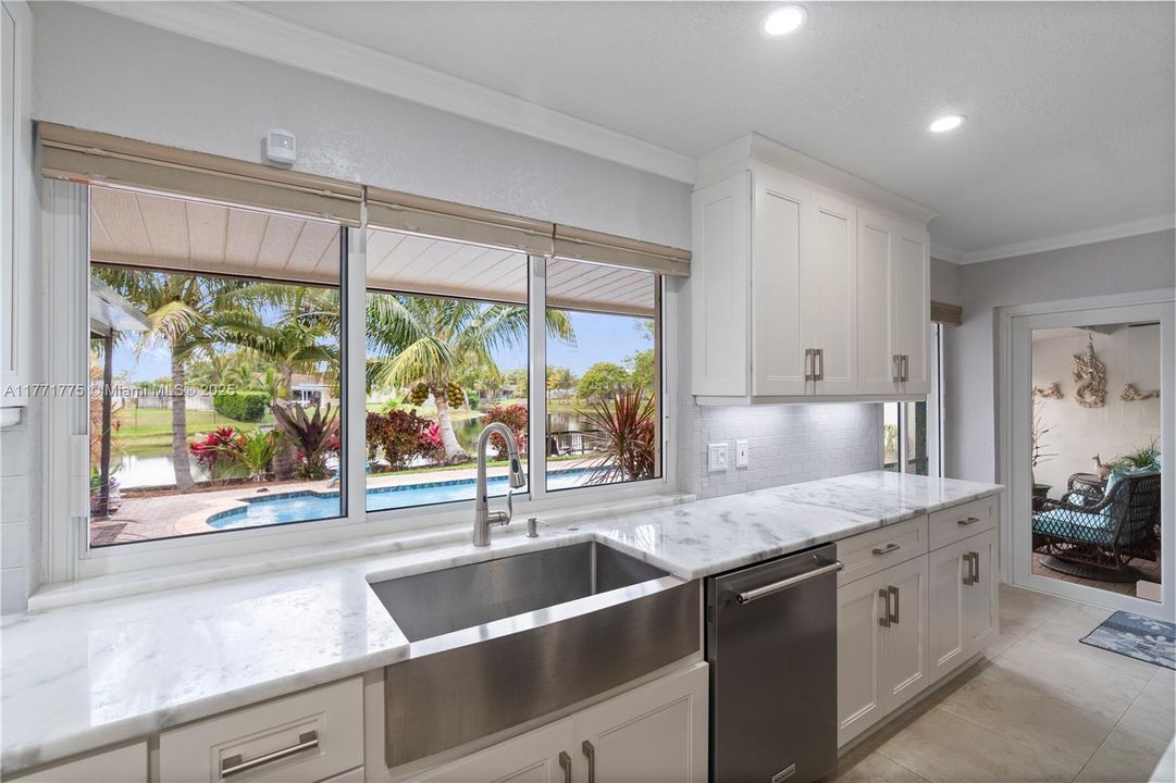 Недавно продано: $717,000 (3 спален, 2 ванн, 1548 Квадратных фут)