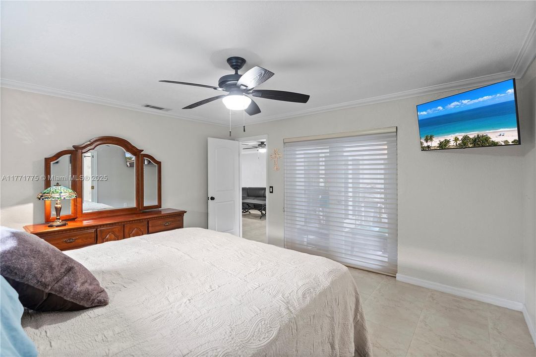 Недавно продано: $717,000 (3 спален, 2 ванн, 1548 Квадратных фут)