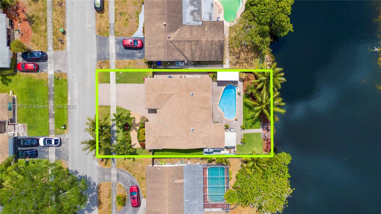 Недавно продано: $717,000 (3 спален, 2 ванн, 1548 Квадратных фут)