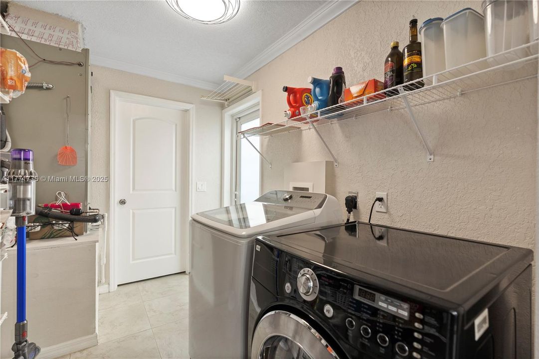 Недавно продано: $717,000 (3 спален, 2 ванн, 1548 Квадратных фут)