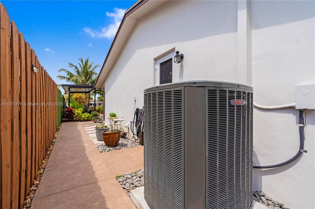 Недавно продано: $717,000 (3 спален, 2 ванн, 1548 Квадратных фут)