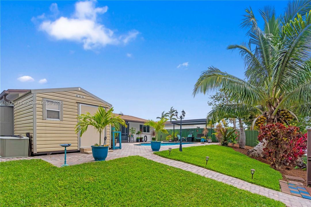 Недавно продано: $717,000 (3 спален, 2 ванн, 1548 Квадратных фут)