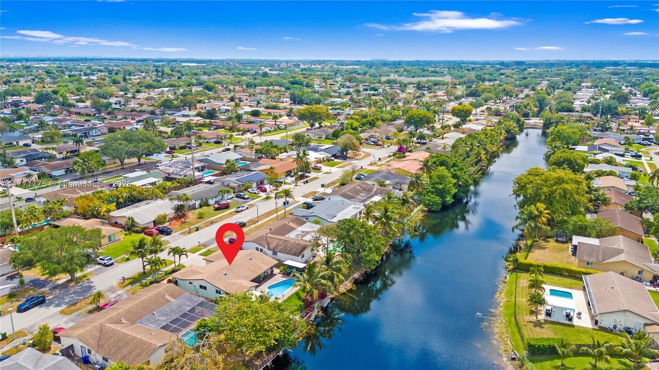 Недавно продано: $717,000 (3 спален, 2 ванн, 1548 Квадратных фут)