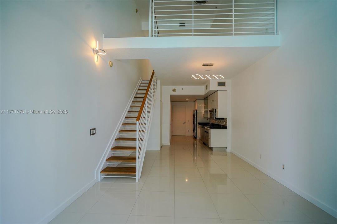 最近租的: $2,850 (1 贝兹, 1 浴室, 785 平方英尺)