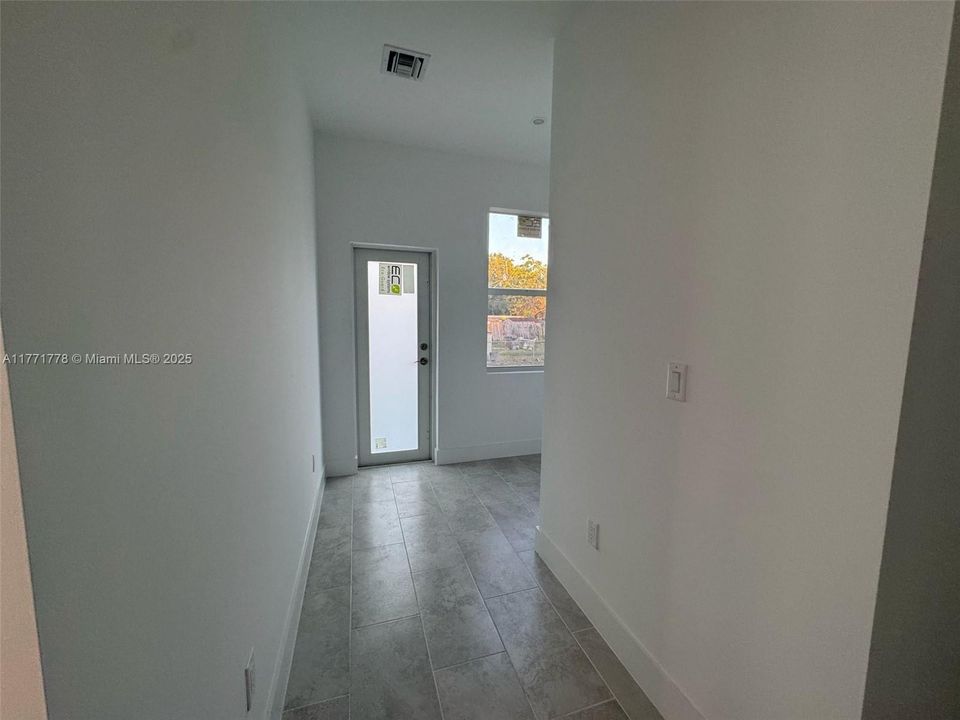 Recientemente alquilado: $2,700 (3 camas, 2 baños, 0 Pies cuadrados)