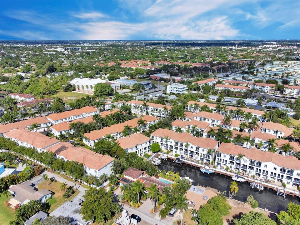 Recently Rented: $3,300 (2 beds, 2 baths, 1300 Square Feet)