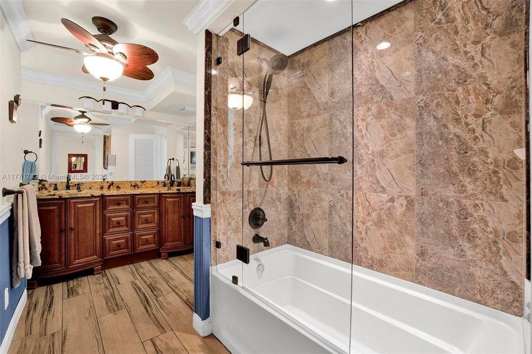 Recently Rented: $3,300 (2 beds, 2 baths, 1300 Square Feet)