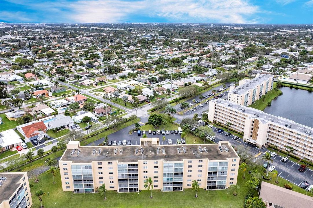 Recently Rented: $2,200 (2 beds, 2 baths, 1190 Square Feet)