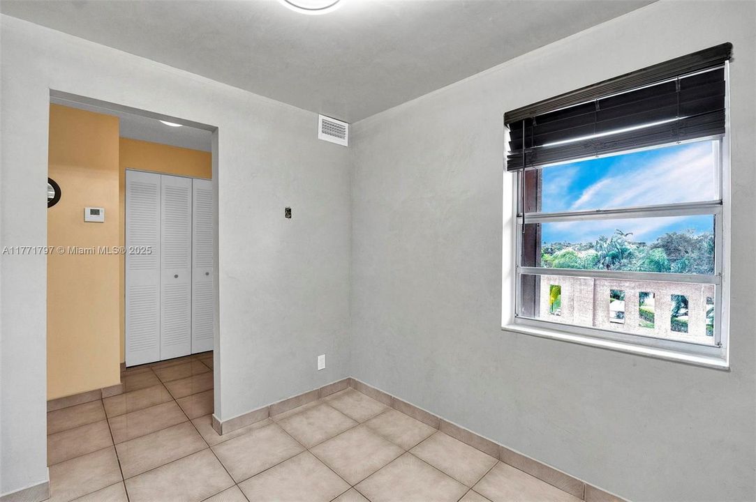 Recently Rented: $2,200 (2 beds, 2 baths, 1190 Square Feet)