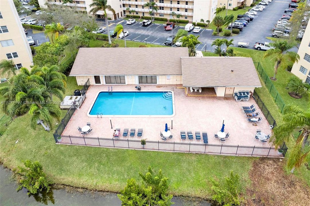 Recently Rented: $2,200 (2 beds, 2 baths, 1190 Square Feet)