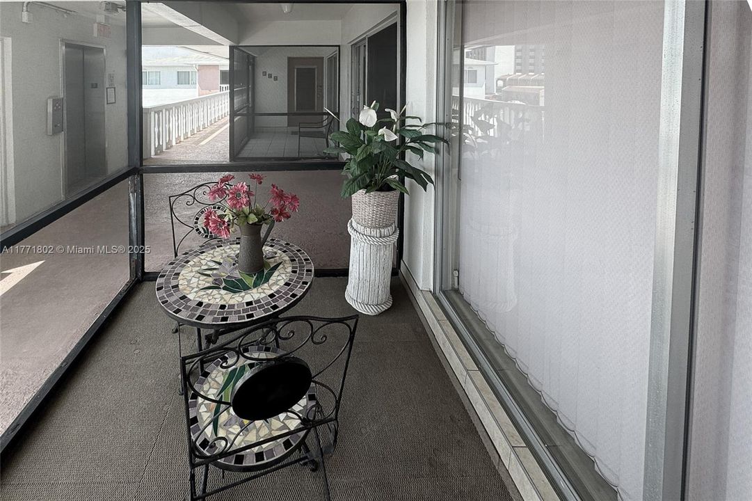 待售: $115,000 (1 贝兹, 1 浴室, 564 平方英尺)