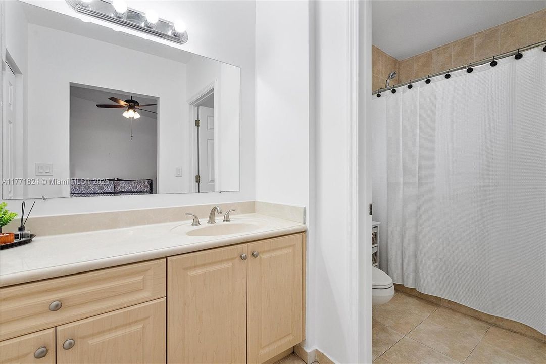 Recently Sold: $505,000 (4 beds, 3 baths, 2025 Square Feet)