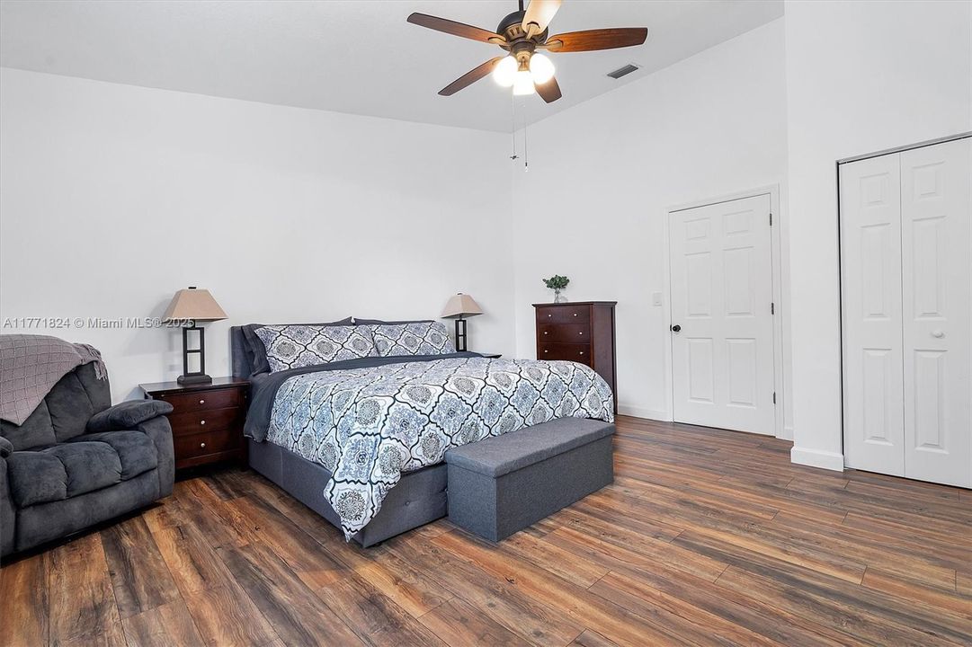 Recently Sold: $505,000 (4 beds, 3 baths, 2025 Square Feet)