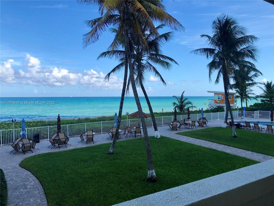 待售: $450,000 (2 贝兹, 2 浴室, 840 平方英尺)