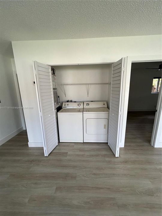 Recently Rented: $2,950 (3 beds, 2 baths, 3320 Square Feet)