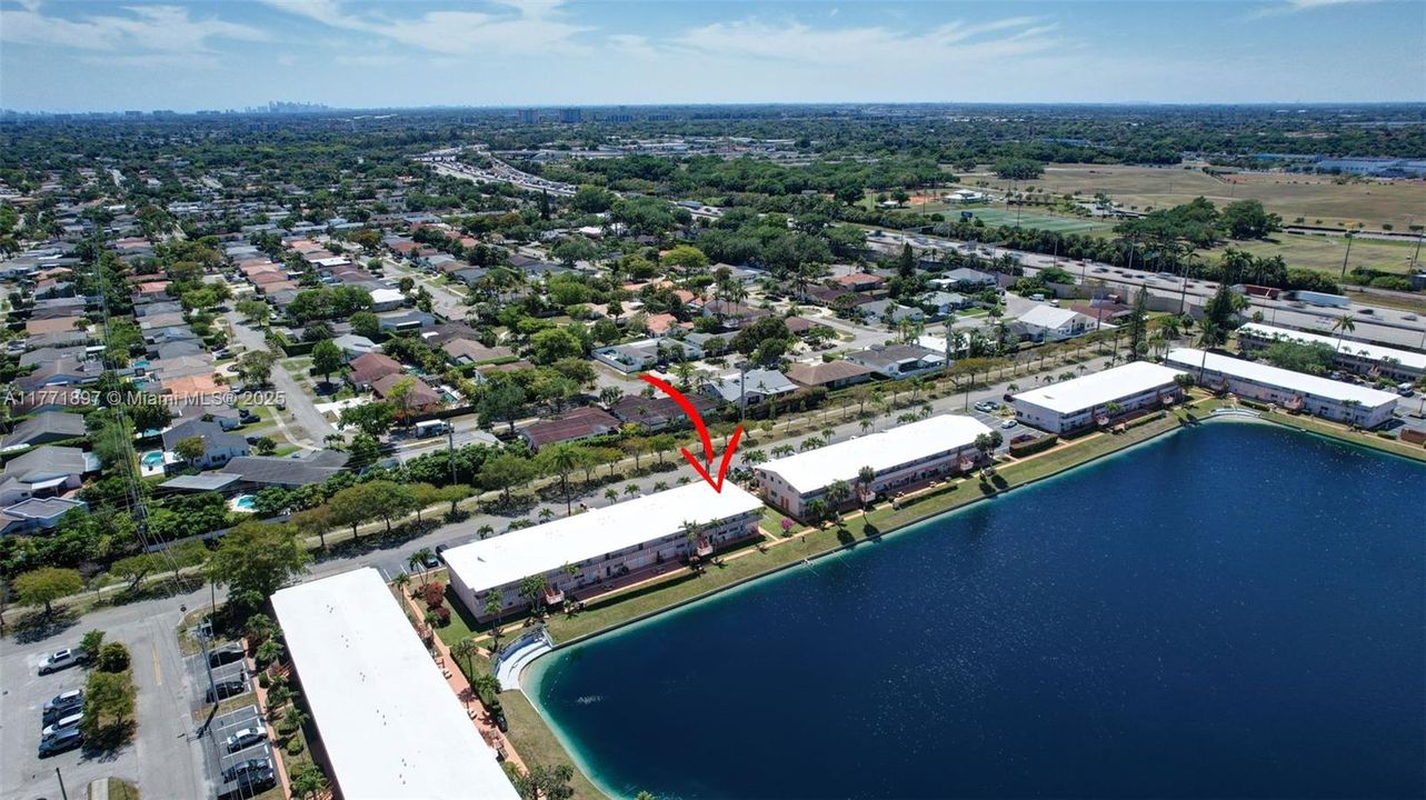 待售: $134,000 (2 贝兹, 1 浴室, 848 平方英尺)